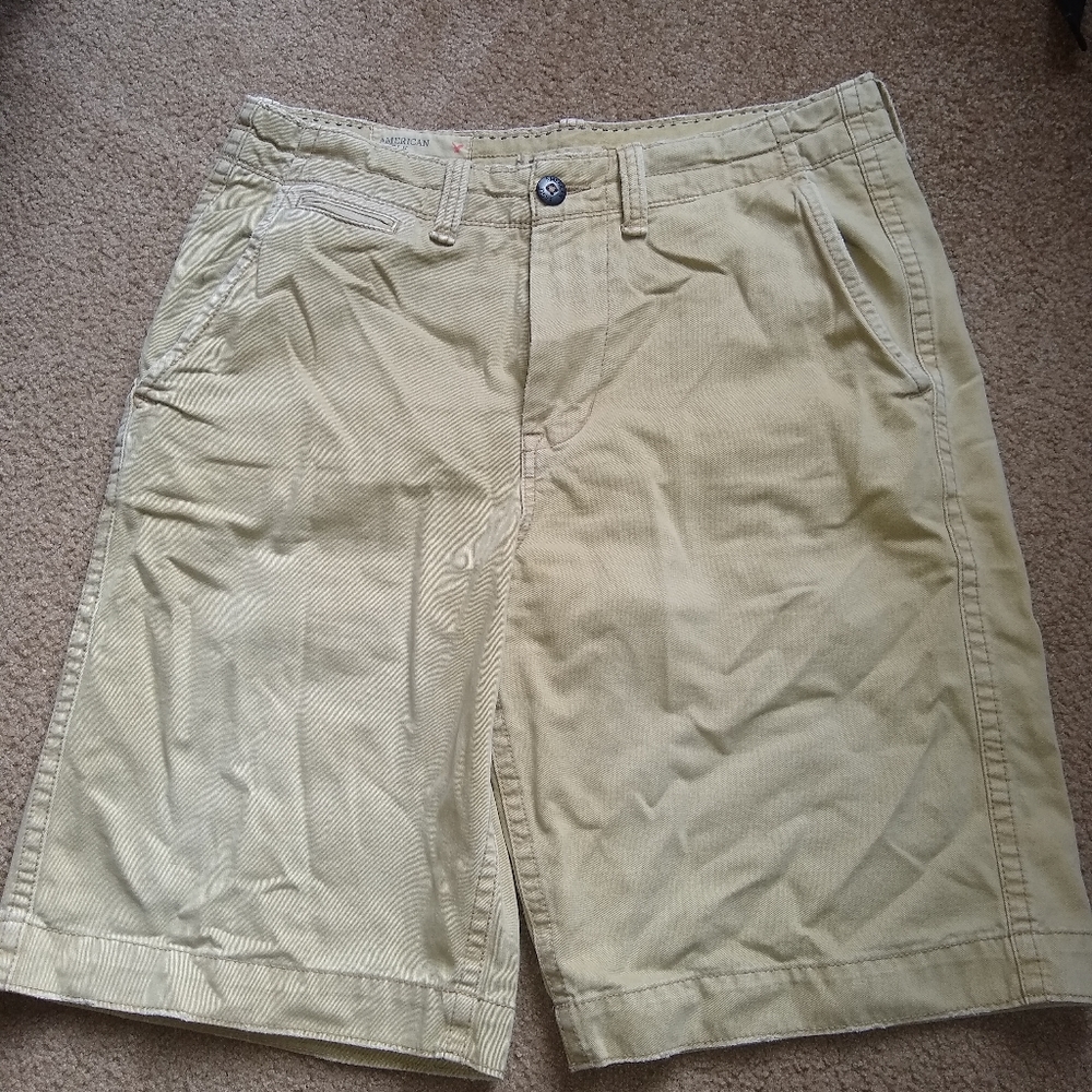 American Eagle longer length khaki shorts size 32